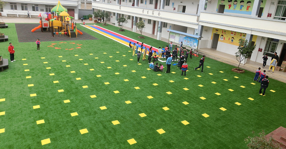 四川文山特殊教育学校悬浮地板+拼块草
