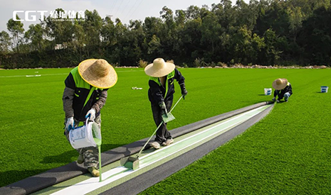 人工仿真草坪施工指南：从选材到维护，一篇文章全掌握